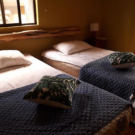 Hotel Uka Mana Hanga Roa Esterno foto