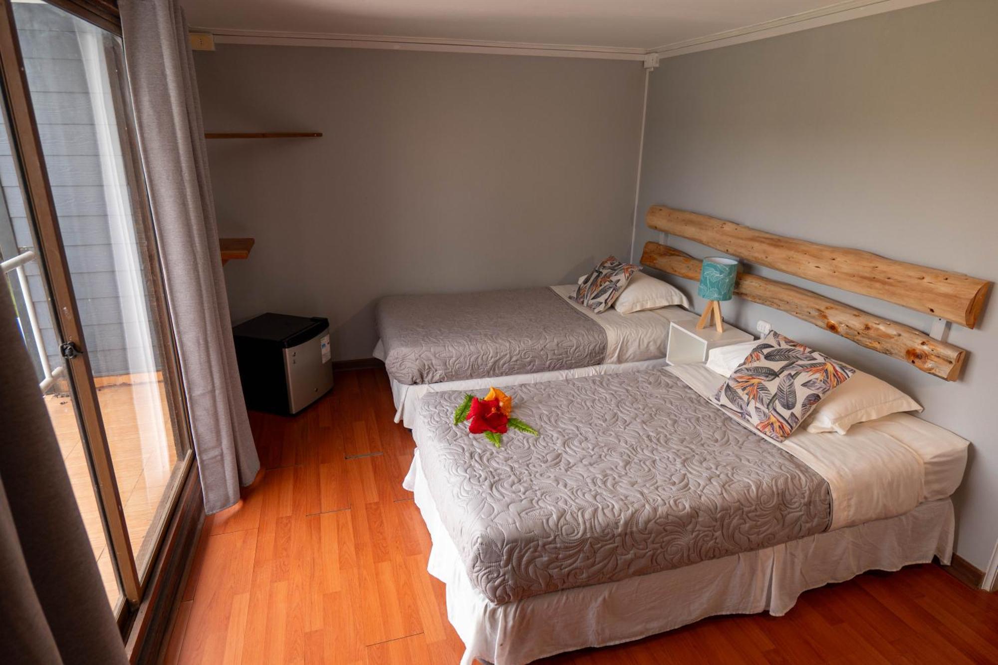 Hotel Uka Mana Hanga Roa Esterno foto