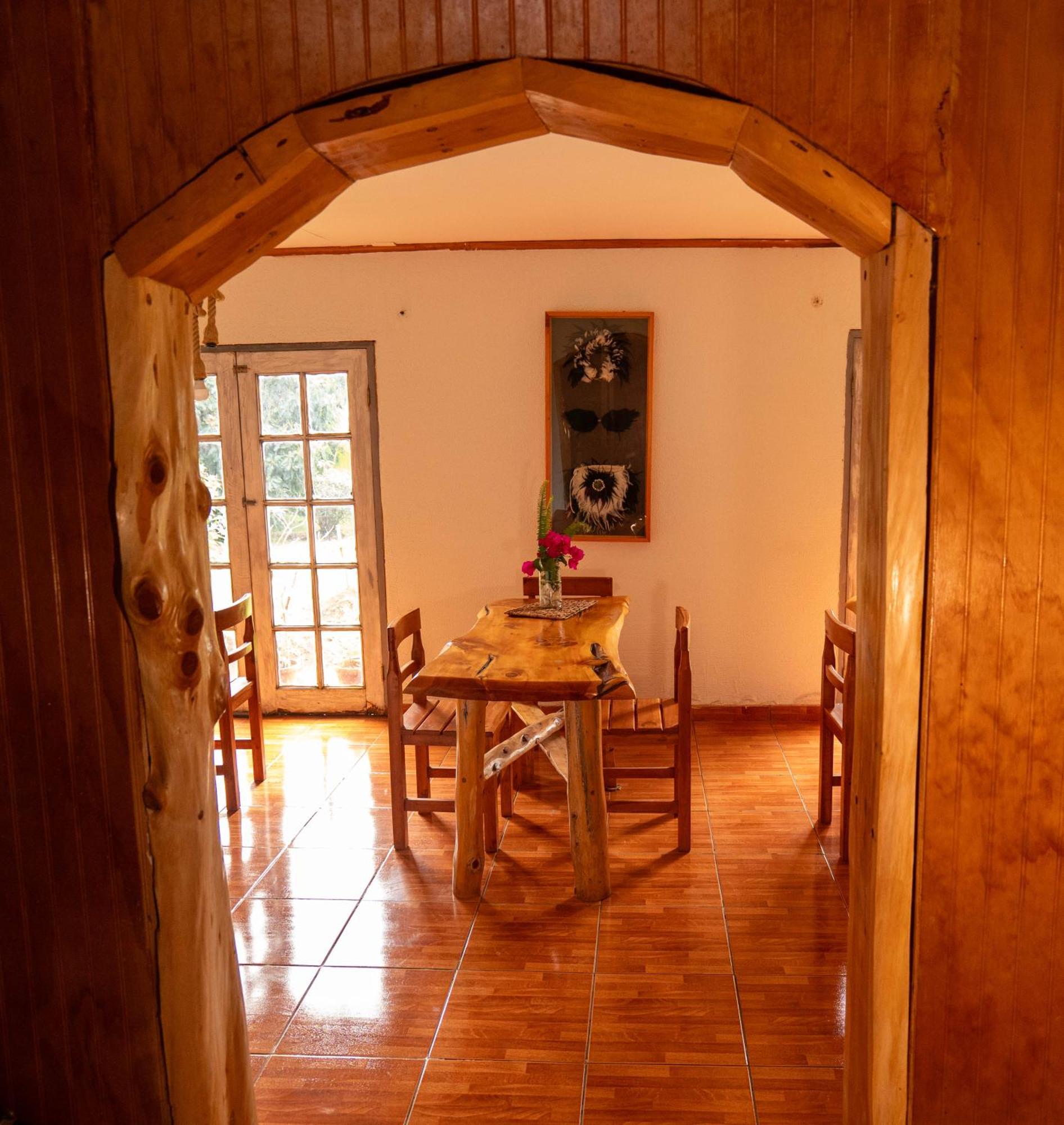 Hotel Uka Mana Hanga Roa Esterno foto