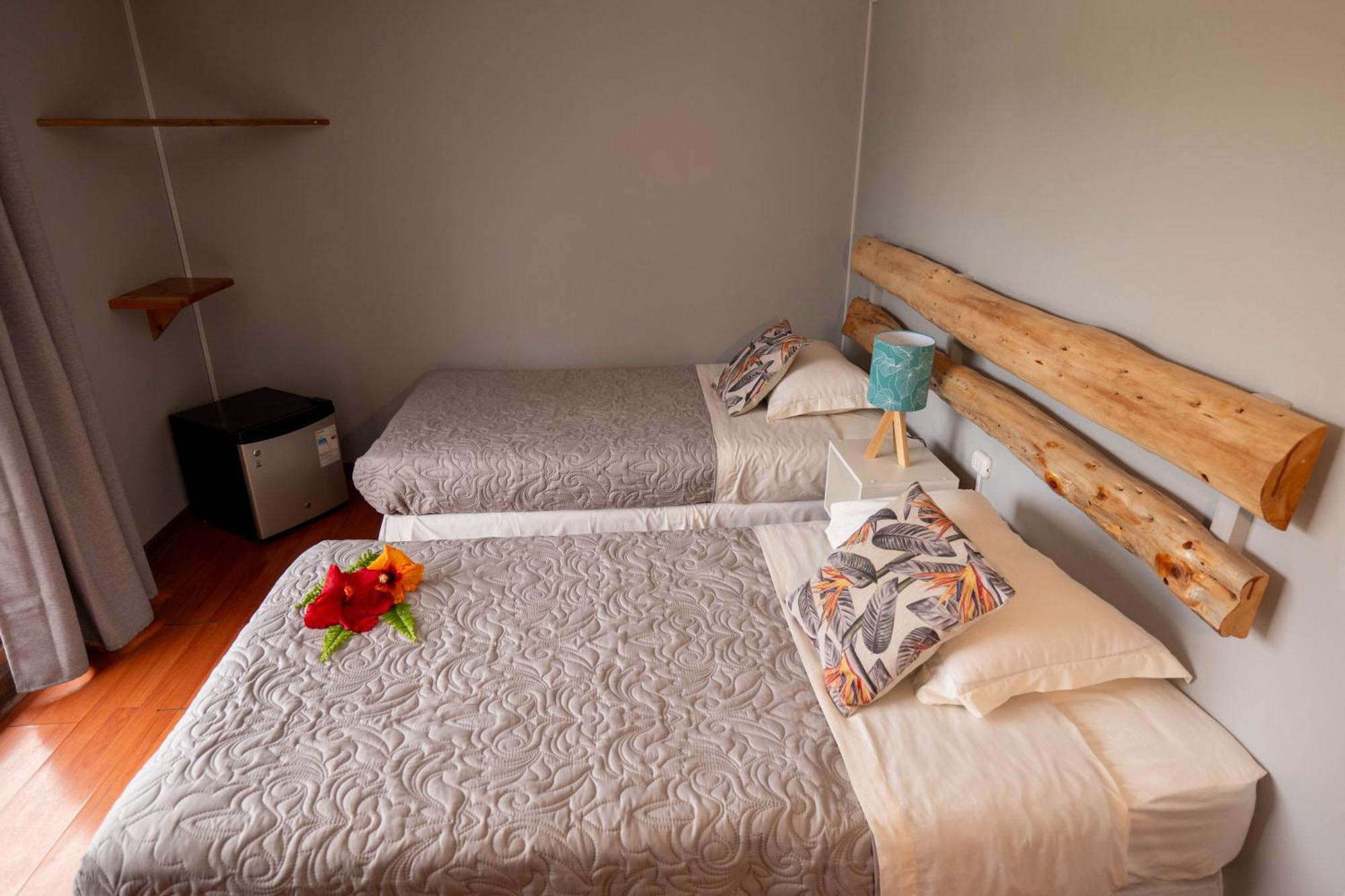 Hotel Uka Mana Hanga Roa Esterno foto